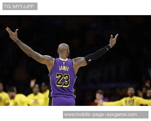 詹姆斯感慨40岁仍在拼搏训练营般努力恢复状态